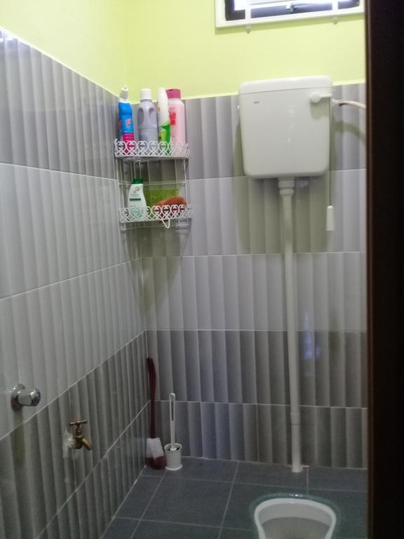 Mirza Homestay Marang Esterno foto